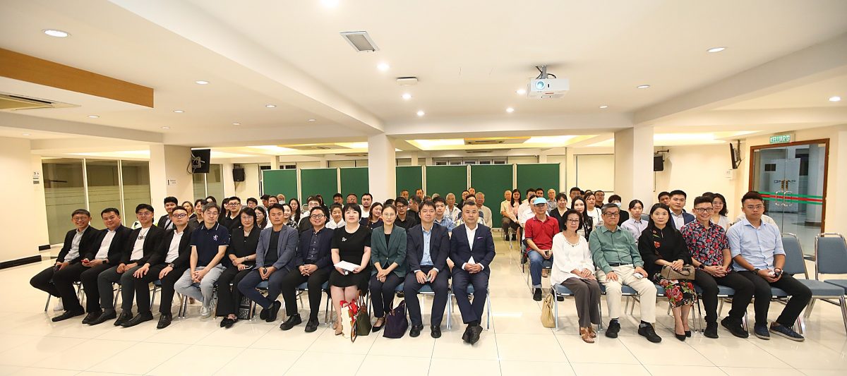 本报为媒体伙伴：中国人民大学讲座会