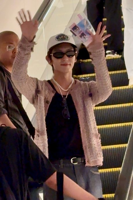 李准基戒碳水9年 暴瘦近照被亏像“无毛猫”