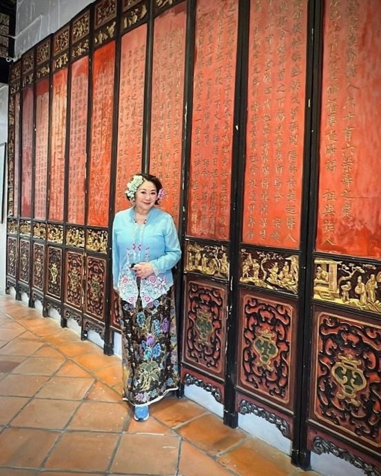 李司棋畅游马六甲 即兴街头表演