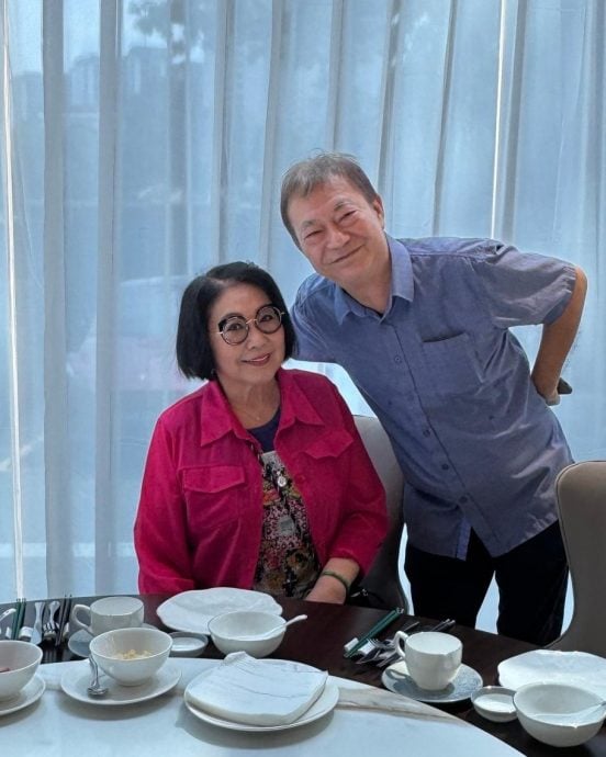 李司棋赴大马叹榴梿 探访阿灿7星级餐厅