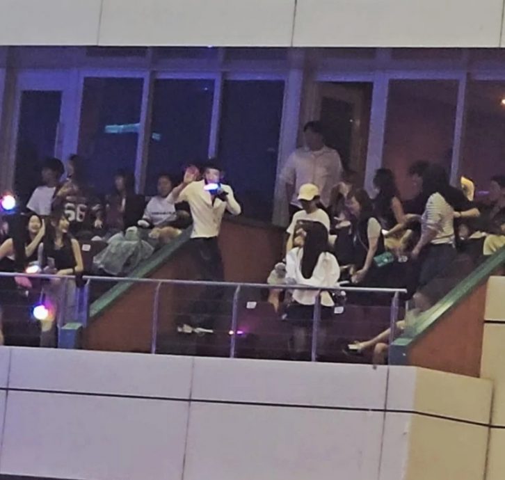 李洙赫李阵郁台北捧场GD 全智贤低调坐包厢角落	