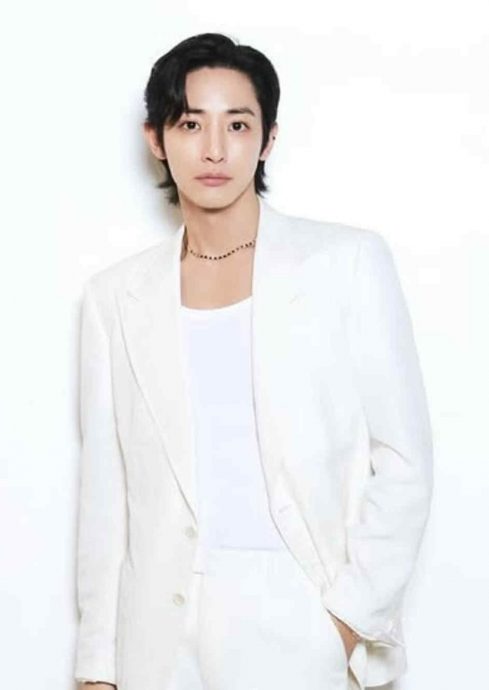 李洙赫李阵郁台北捧场GD 全智贤低调坐包厢角落	