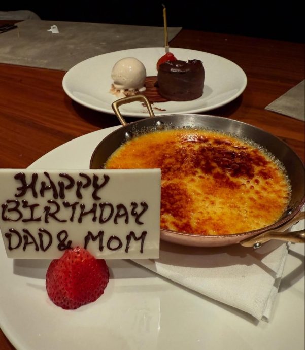 杨秀惠父母赴港探望兼庆生 62岁“冻龄”妈妈成热议