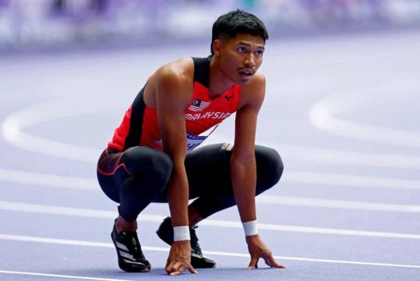 柏林世大运| 勉强跻身男200公尺半决赛  阿基姆：我快累坏了