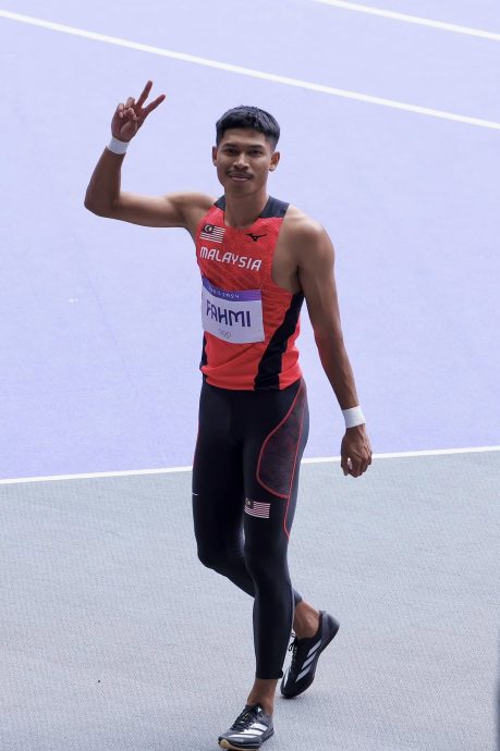 柏林世大运|阿基姆领衔跑进决赛 马男4X100公尺最后冲刺