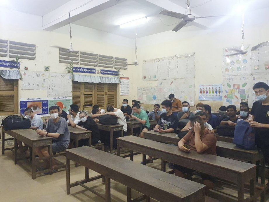 柬埔寨加强取缔电诈中心 突击9省捕2000嫌犯