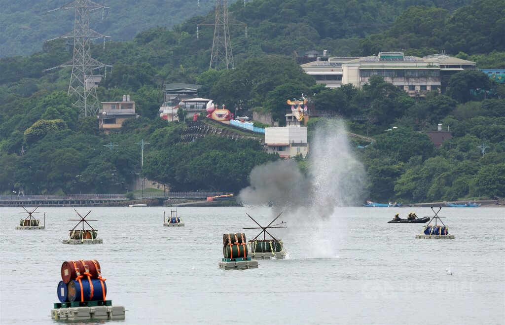汉光演习淡水河道阻绝首次爆破训练 防解放军突入