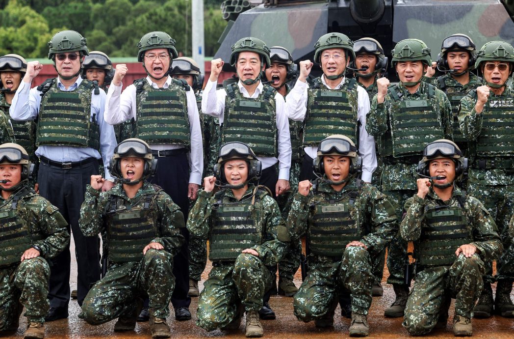 汉光演习|台湾总统视导M1A2T新式战车实弹射击 大赞“地表最强战车”