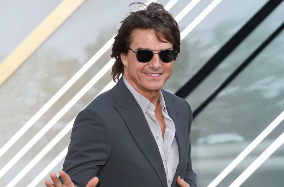 与安娜牵手外出被捕获 汤告鲁斯坐实恋情