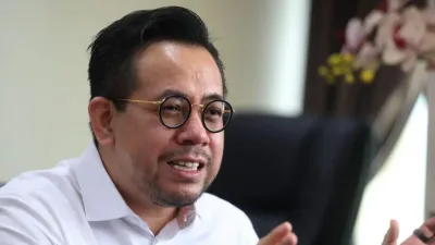 沈志强不点名抨玩弄政治   “查哈鲁丁，法庭见”