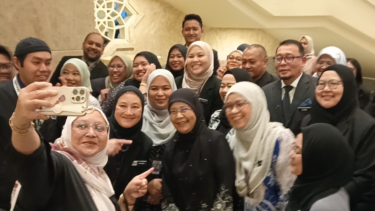 没获延任不遗憾  东姑麦润：“与6年相比6个月微不足道”