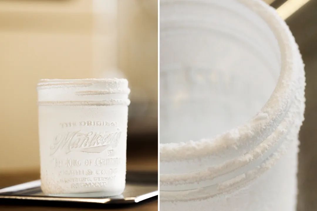 沪“零下80度咖啡” 顾客暴雨中排队