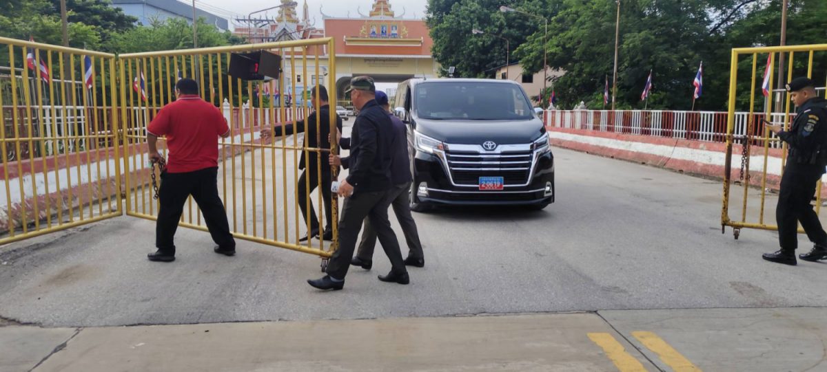 泰国临时开放边境 让突发疾病柬埔寨高官紧急送医