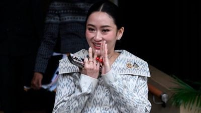 泰国反贪会设专案组调查佩通坦