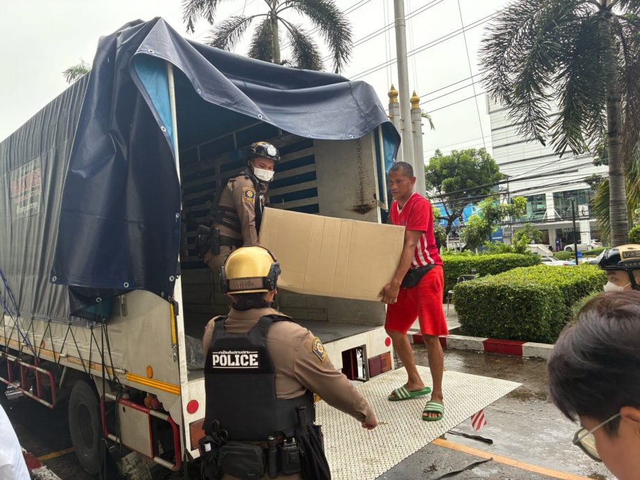 泰审计署大楼倒塌案 10万页卷宗23被告移交检方