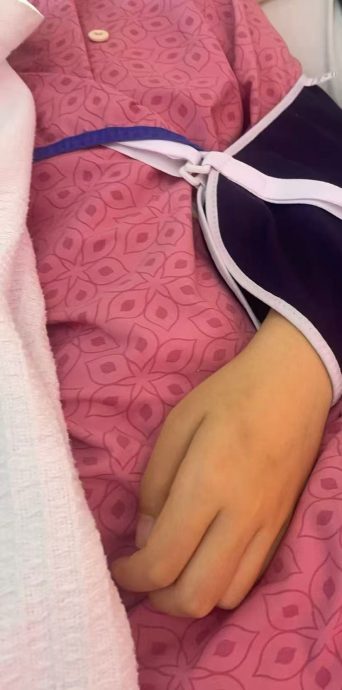 泰莱大学伤人案/受害者母亲：法律不应是施暴者的盾牌·女儿遭遇杀人未遂身心俱伤