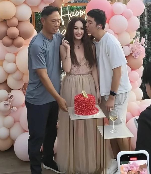 温碧霞生日派对惹议 丈夫脸黑揪衣领阻养子献吻