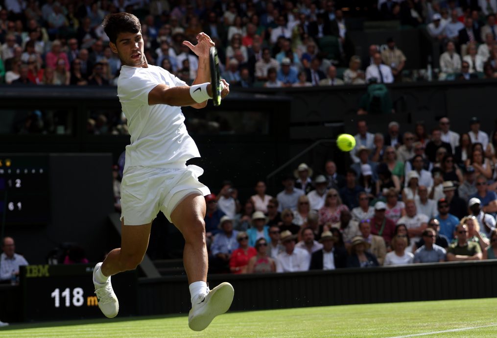 温网| 女单前4种子独剩萨巴伦卡  阿卡豪取20连胜