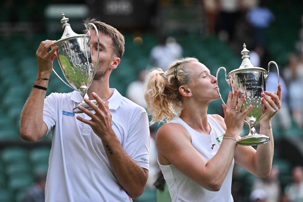 温网| 斯瓦泰克决战阿尼斯莫娃  草地赛将诞生新后冠