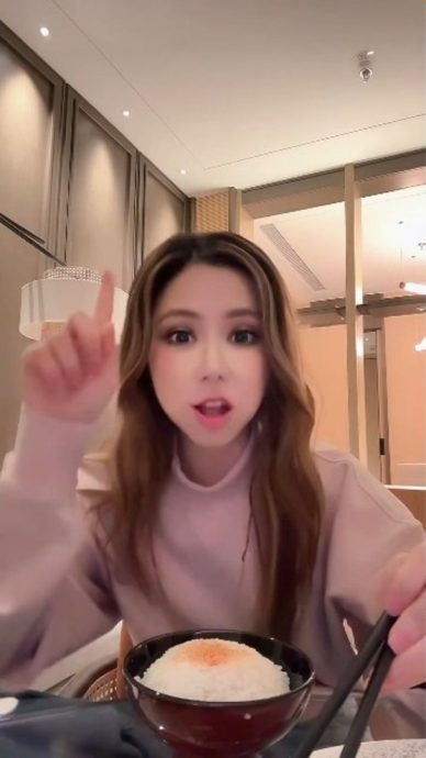 演唱会后狂签新书1小时 邓紫棋开吃播被酸胖