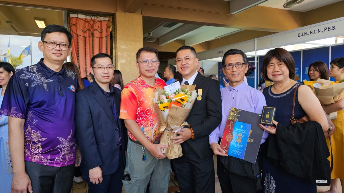 版六(大北马）今日390名有功人士领勋