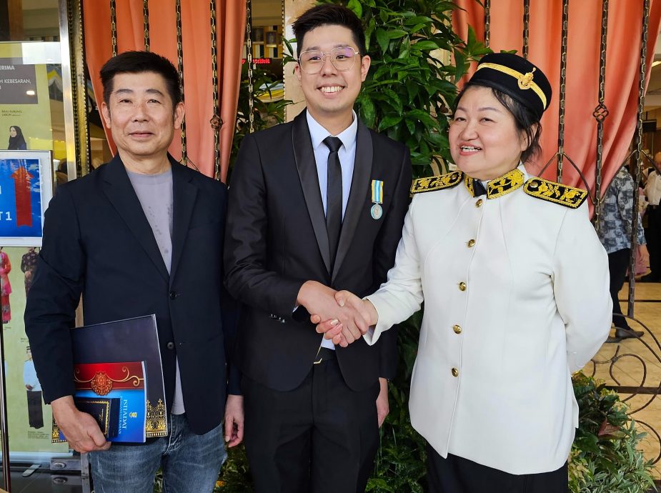 版六(大北马）今日390名有功人士领勋