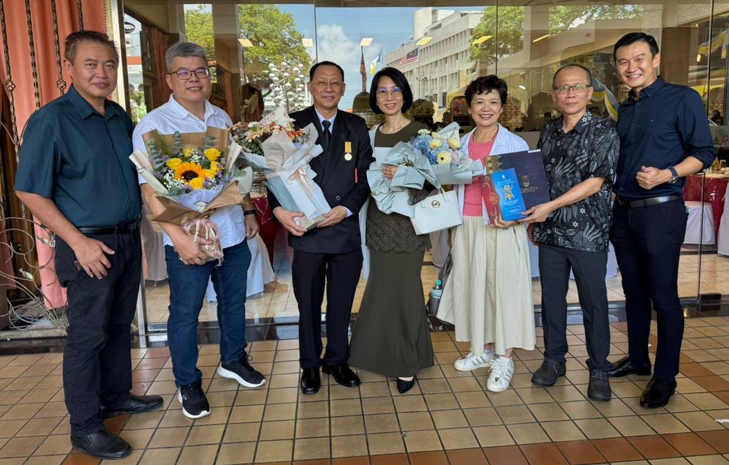 版六(大北马）今日390名有功人士领勋