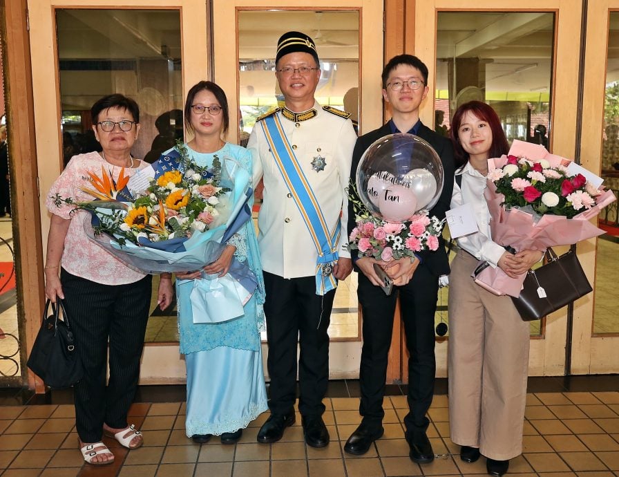 版六(大北马）今日390名有功人士领勋