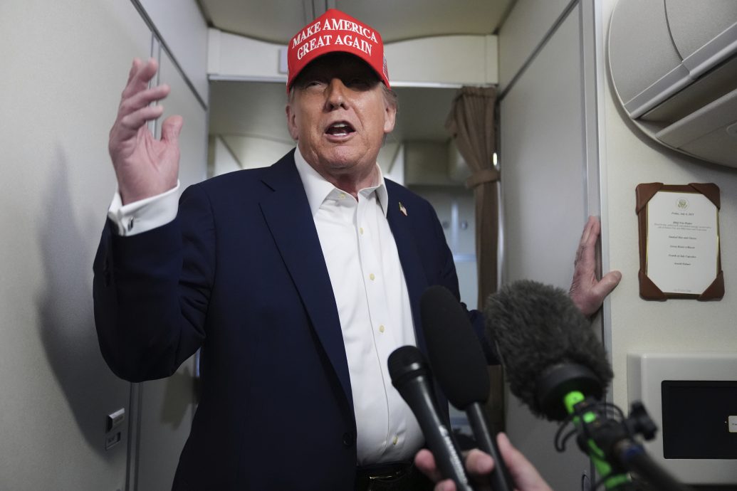 特朗普︰周一将向12国发信知会关税税率