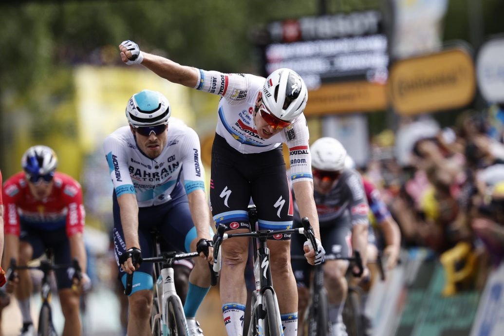 环法脚车第3赛段| 菲利普森摔车伤退 梅利尔首夺冠军