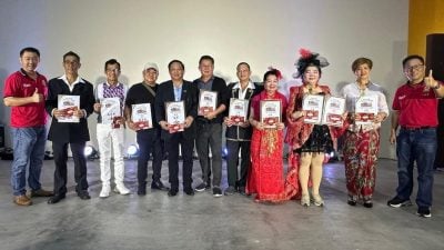 甘孟三圣官神诞庆典  办歌赛  叶幸友夺冠
