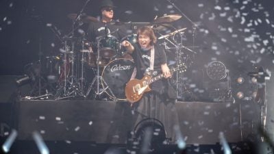 特別嘉宾是“他们”  伍佰2度加班呼太厉害了