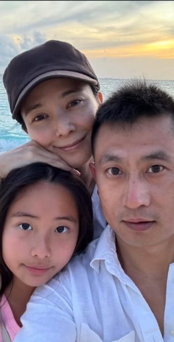 生日旅行不见老公热议 郭羡妮开腔粉碎婚变传闻