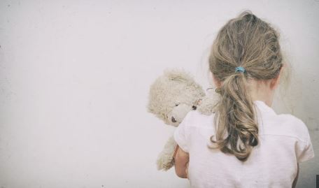 男子被控在墨尔本托儿所性侵8幼童 最小仅5个月大