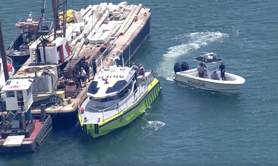 看世界 美迈阿密驳船撞沉帆船 儿童2死2重伤
