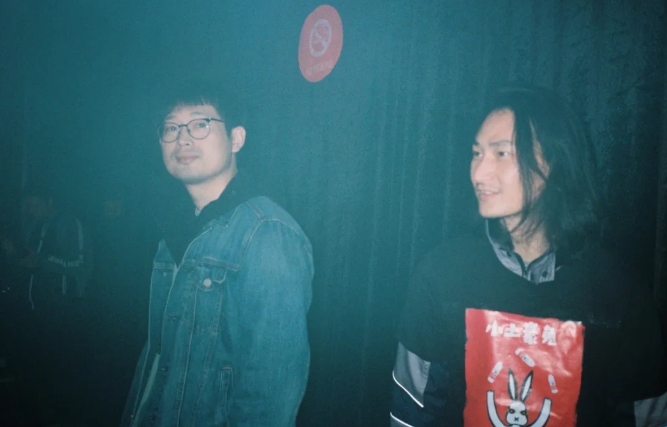   看世界两图)赴陕调查污染失联艺术家  遭公安以“寻衅滋事”拘留20天