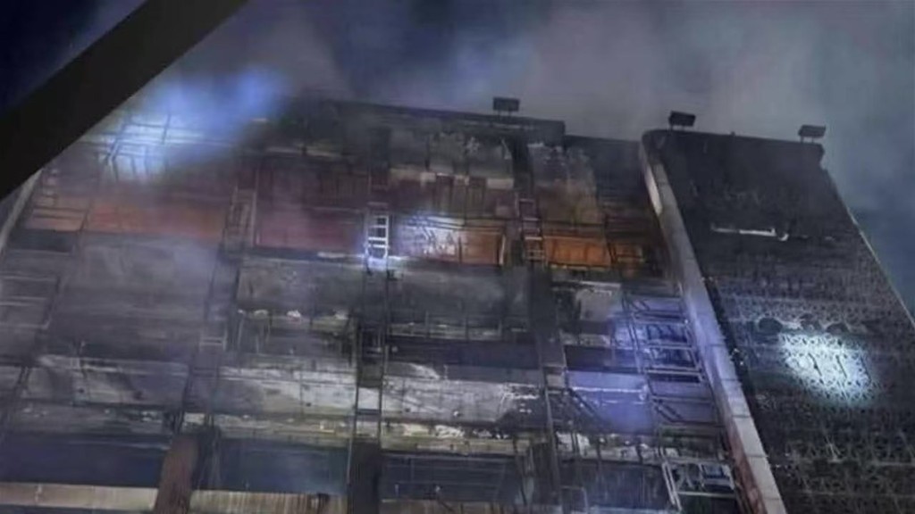 看世界)伊拉克超市大火至少61死 多人失踪