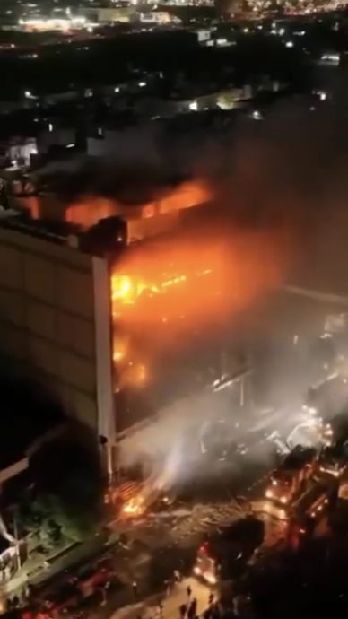 看世界)伊拉克超市大火至少61死 多人失踪