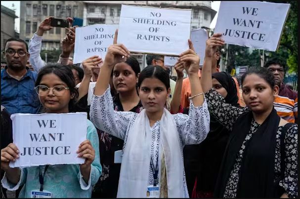 看世界)印度再爆骇人强奸案 26岁女子救护车上疑遭轮奸