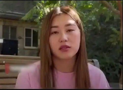 看世界)拍摄恶搞中国人视频 哈萨克斯坦女网红被警方传唤