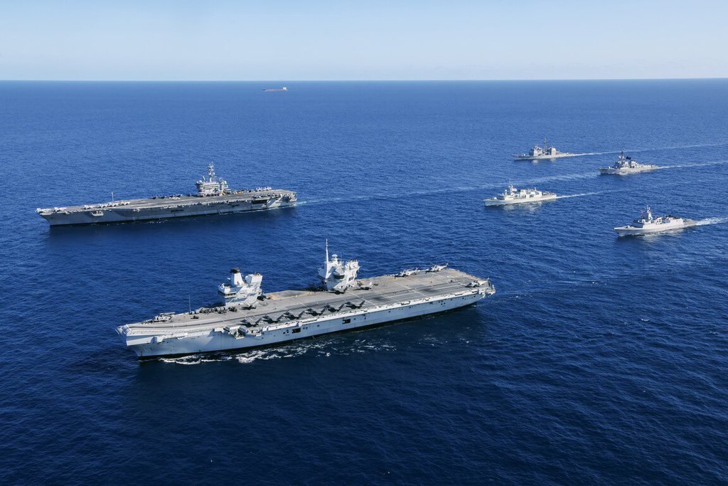 看世界)英航舰参与19国军演 防长：对印太承诺坚定不移