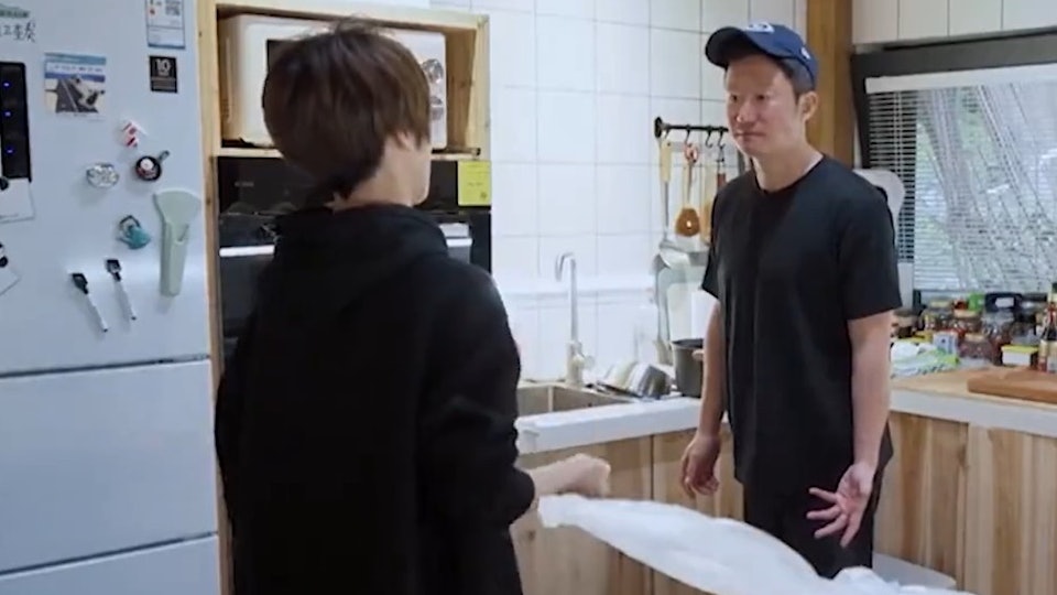 看节目以为谢楠被恶劣对待 阿娇致电质问吴京