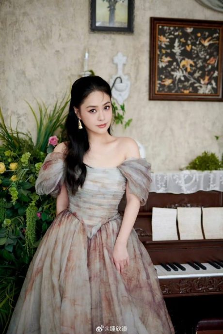 看节目以为谢楠被恶劣对待 阿娇致电质问吴京