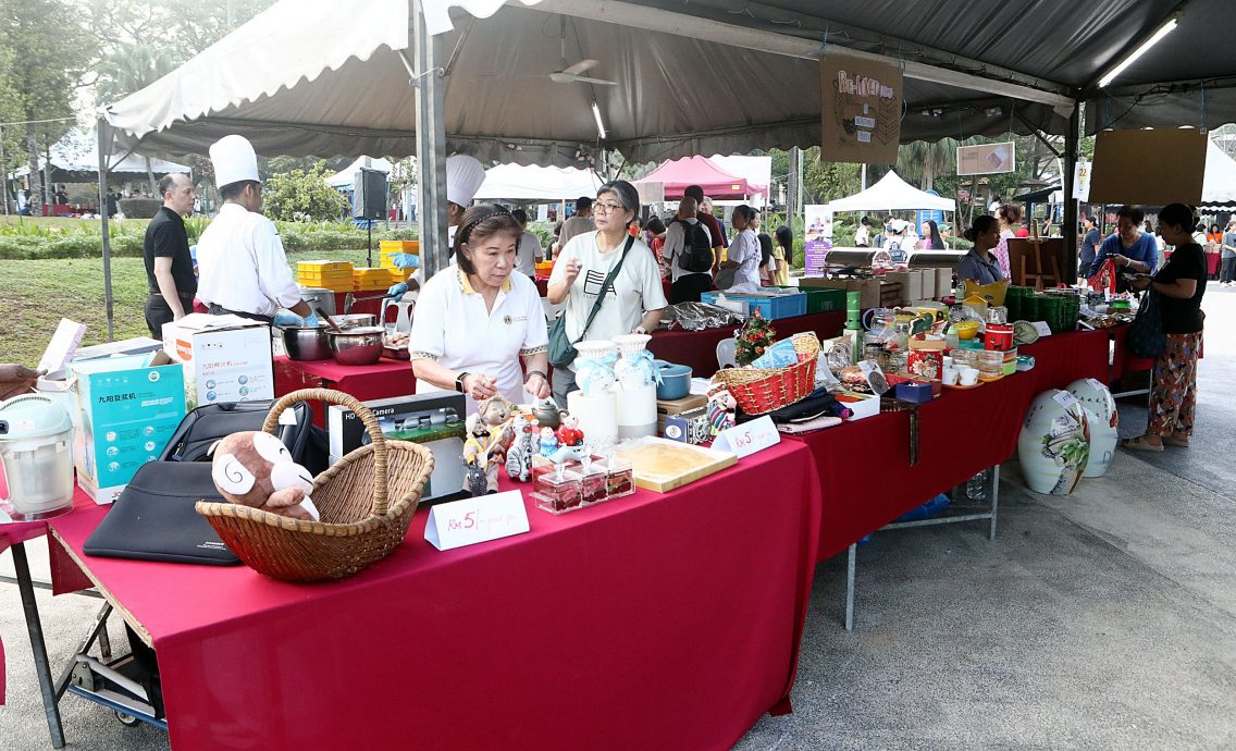 第2版主文-大都会／NASAM义卖会／4图