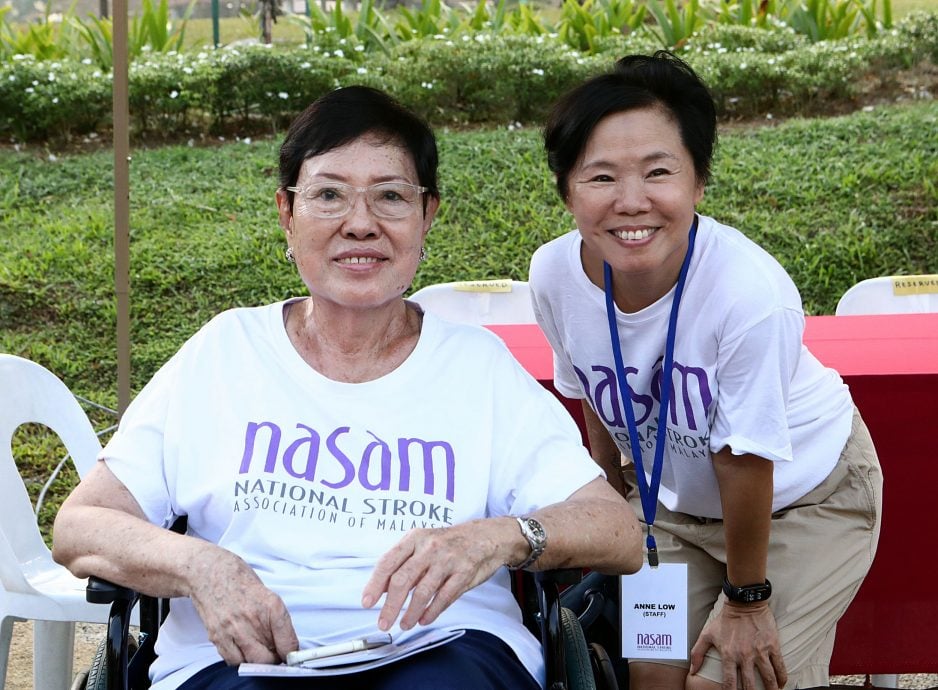 第2版主文-大都会／NASAM义卖会／4图