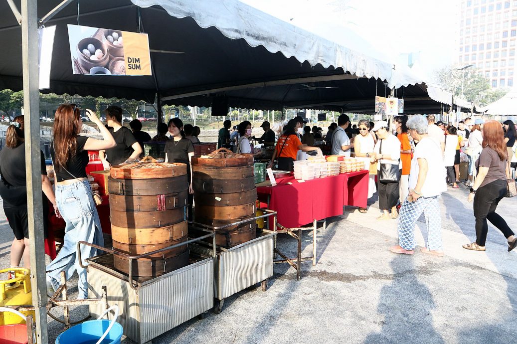 第2版主文-大都会／NASAM义卖会／4图