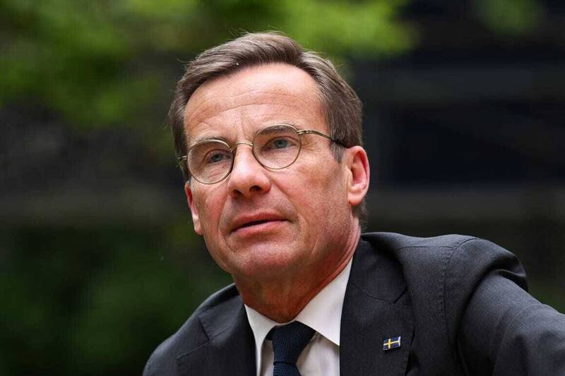 糗大了！瑞典特勤慢跑打卡 首相住哪“全都录”