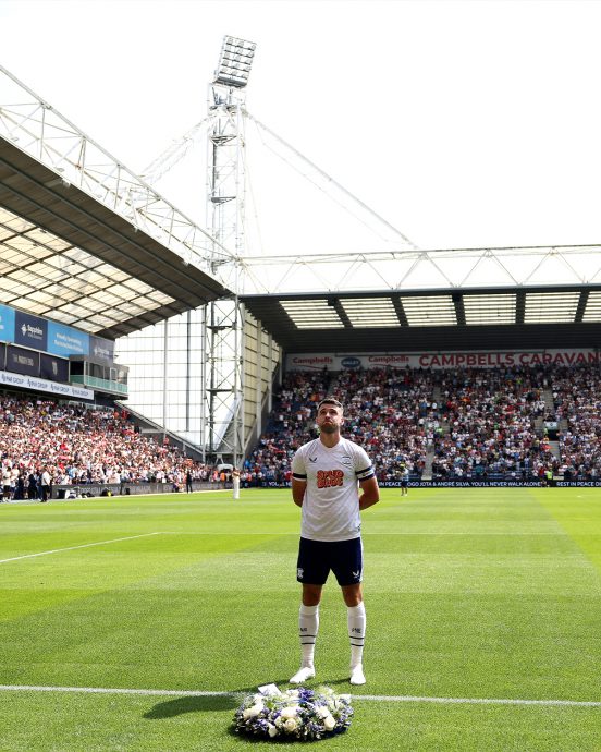 红军热身赛轻取普雷斯顿  双方全场缅怀若塔
