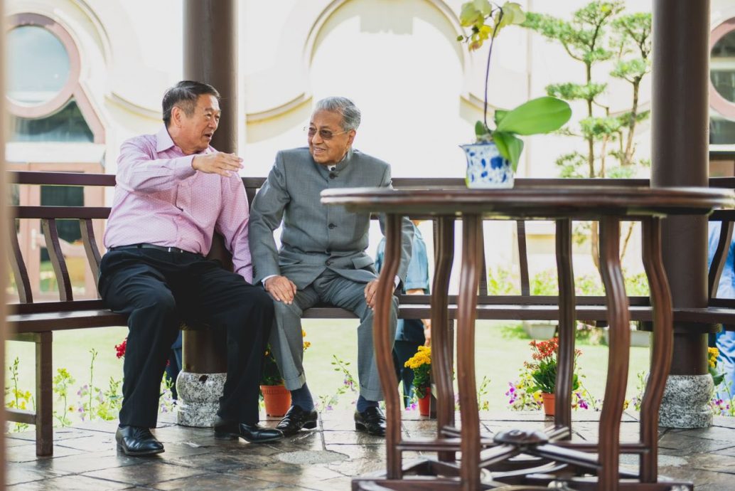 绿野集团创办人丹斯里李金友