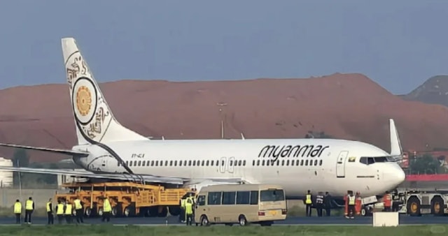 缅甸航空波音737客机降落昆明　右主起落架受损幸无人受伤